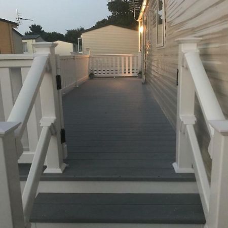 Hotel Westerley Cove Lymington Esterno foto