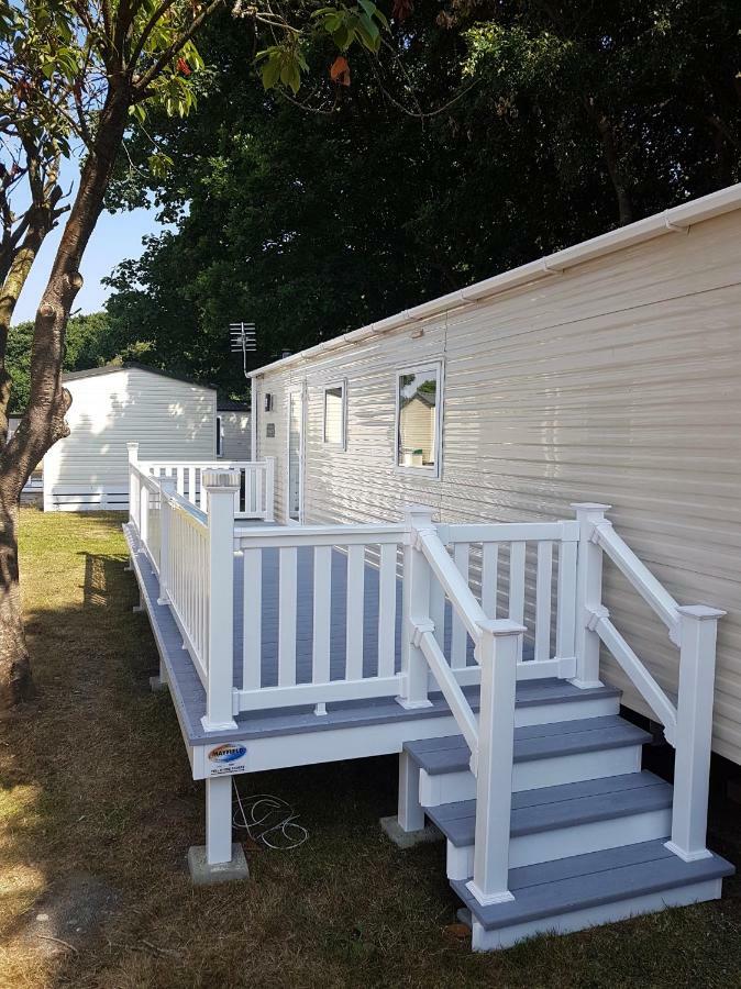 Hotel Westerley Cove Lymington Esterno foto